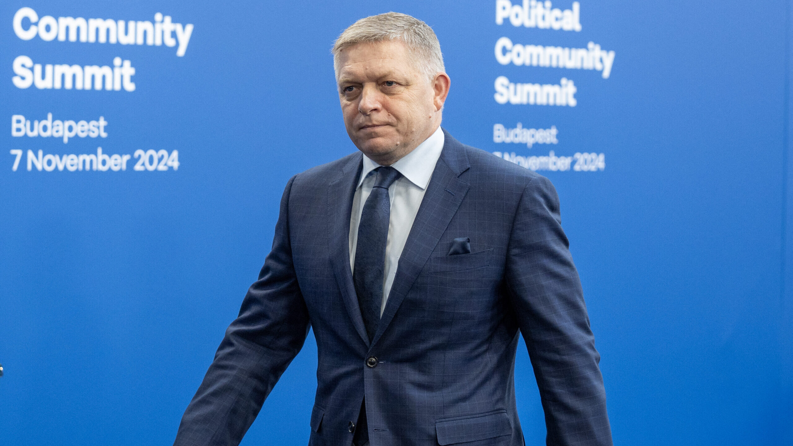 Háborúbarát ellenzéki kísérletek Robert Fico szlovák miniszterelnök elmozdítására