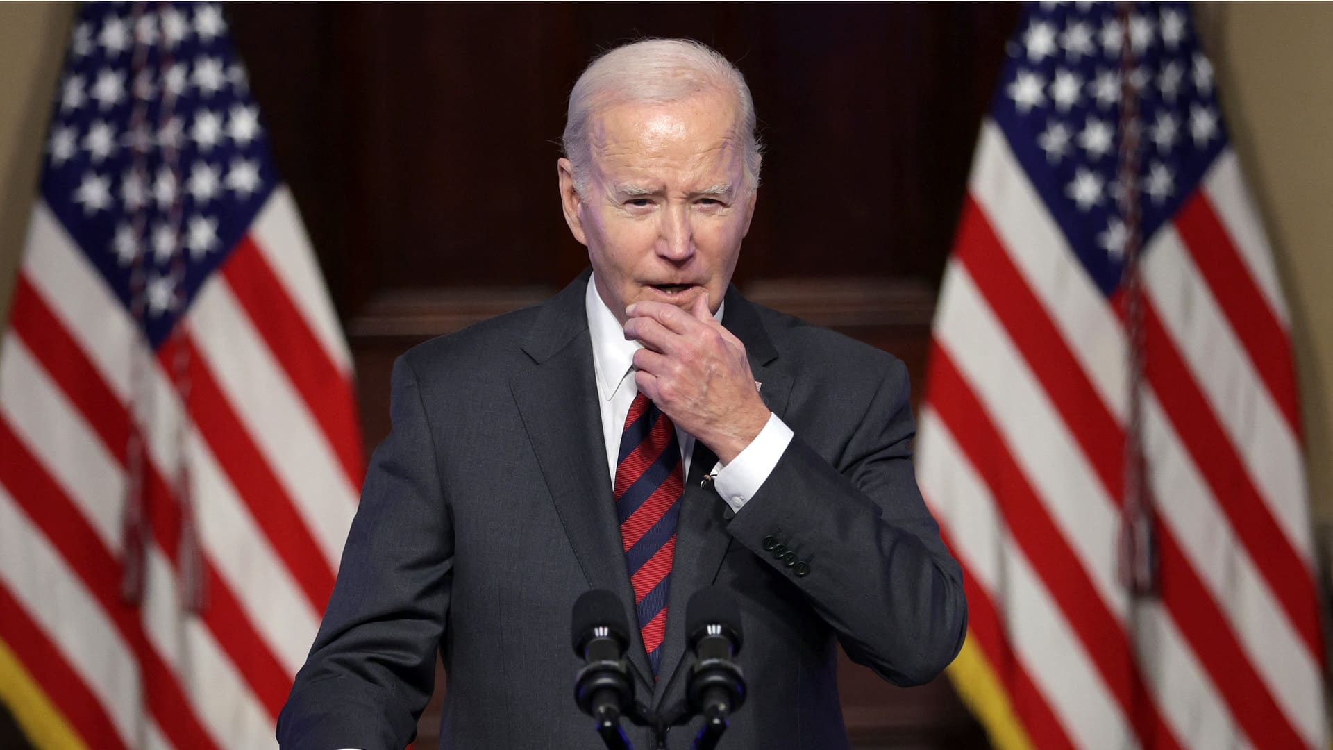 Joe Biden 2021-ben kevésbé népszerűvé vált, mint Donald Trump