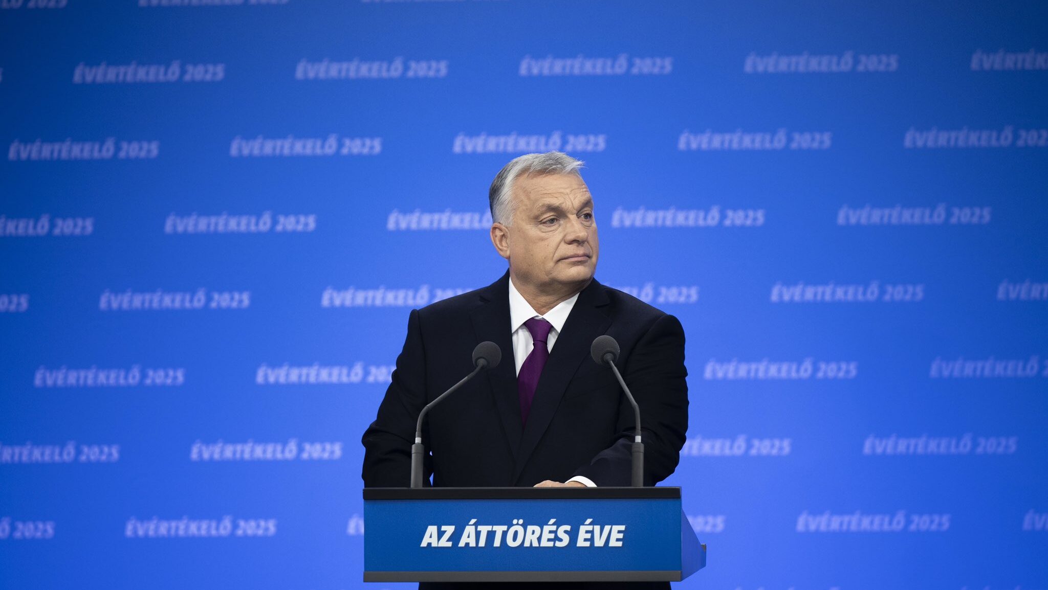 Magyarország a globalista „birodalom” elleni háborút hirdeti - Orbán a nemzet elvihető állapotát